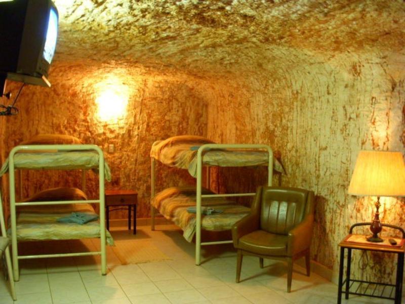 Radeka Downunder Underground Motel Coober Pedy Exterior photo